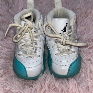 Jordan Kids White and Teal Sneakers
